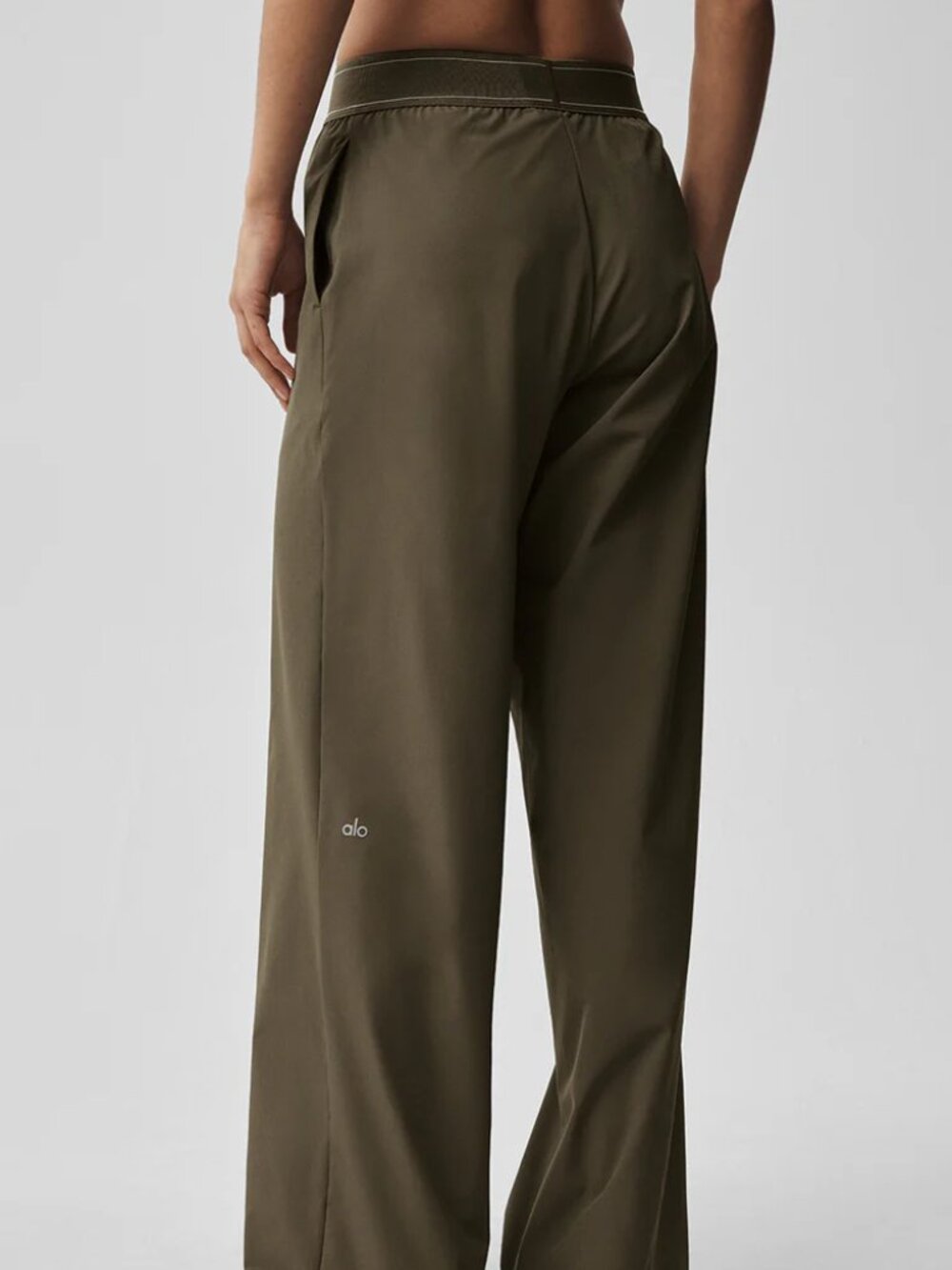 Regular Alo Yoga🍀Olive Pants-Suitable for all age Limited✅Athleisure Minimalist - Picture 7 of 7